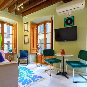 Aile - Hostatel Apartment